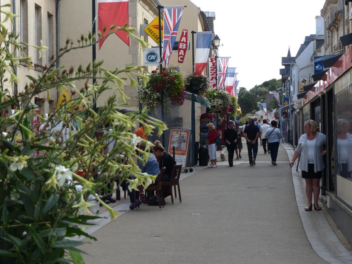 Le Ruban Bleu Face A La Mer Arromanches-les-Bains Buitenkant foto